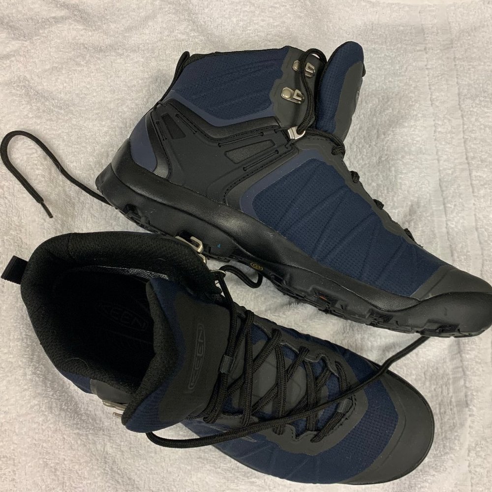 Keen Venture Mid Waterproof Hiking Boots Size 12 (1021166) Blue Nights/Raven NIB